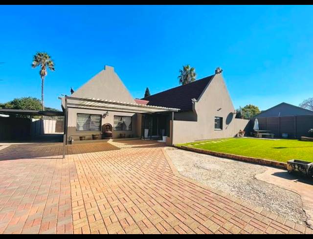 4 BEDROOM HOUSE FOR SALE IN BRACKENDOWNS